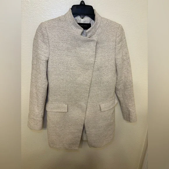 Zara Women's Cream minimalist business casual Blazer - Picture 2 of 6